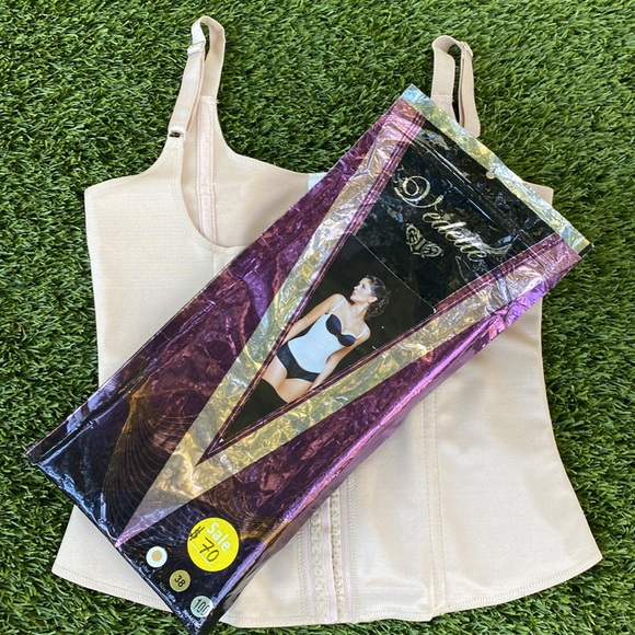 Shapewear - Picture 11 of 13